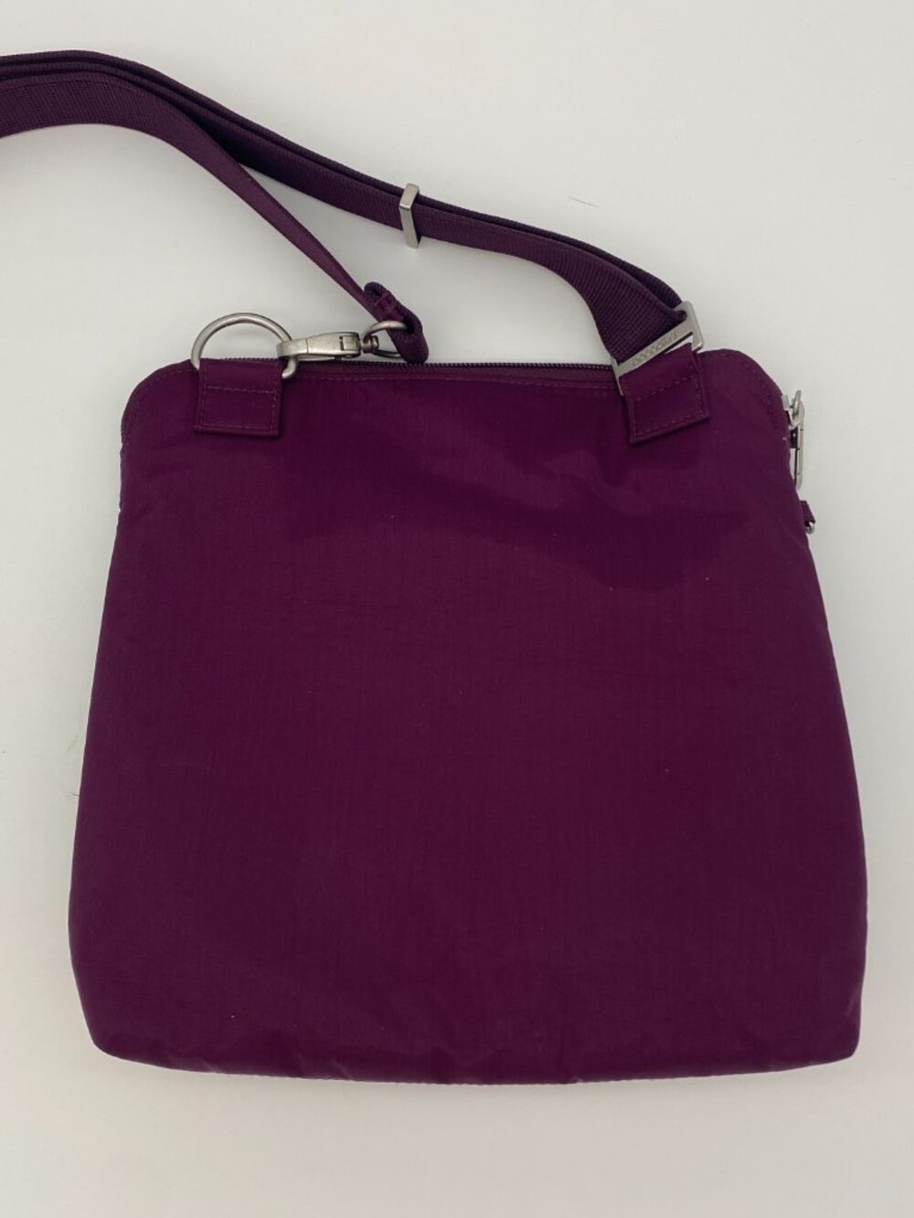 Baggallini Purple Nylon Crossbody Bag Travel Purse Multi Pouch NWOT New No Tags - Picture 3 of 10